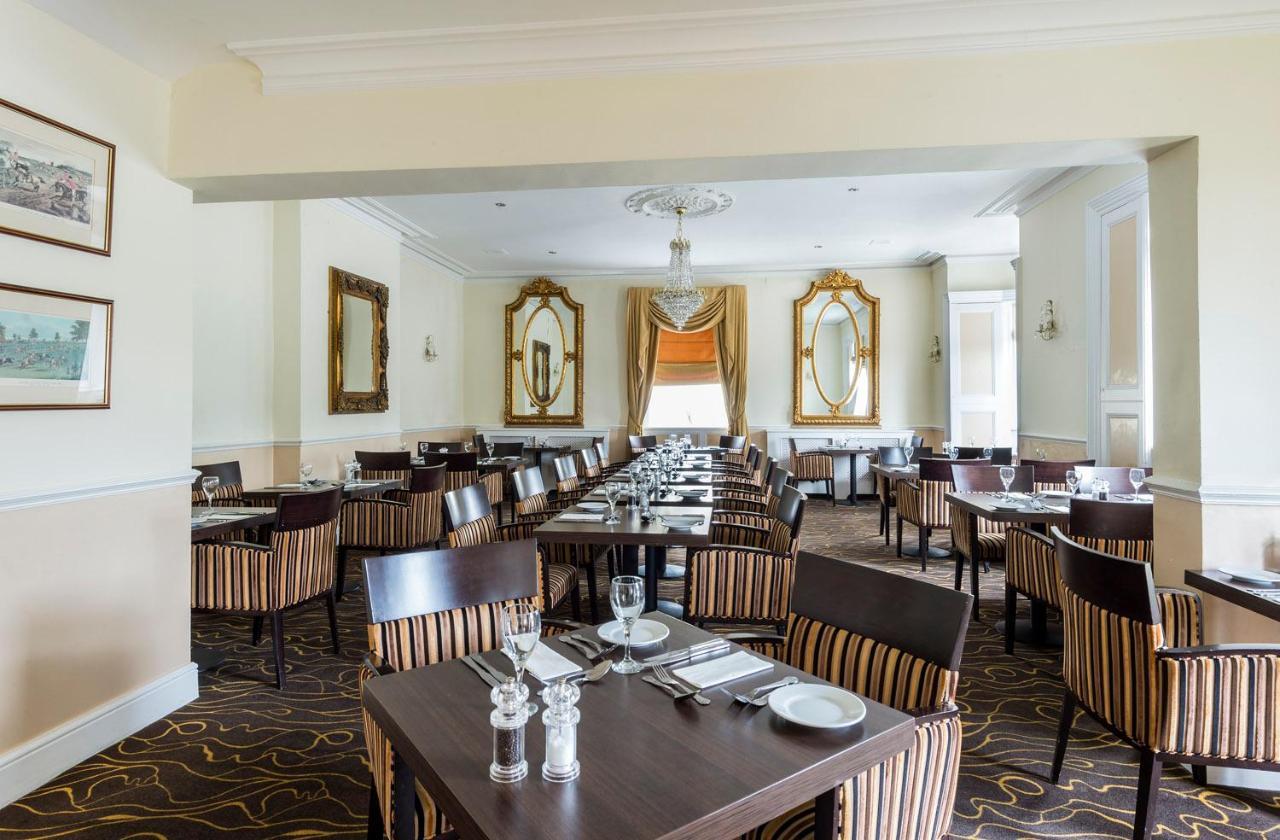 Golden Valley Ramada By Wyndham Cheltenham מראה חיצוני תמונה